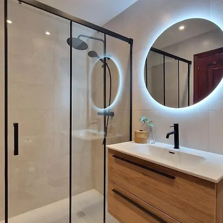 130m2 Premium & & Parking - Aloha Apartment